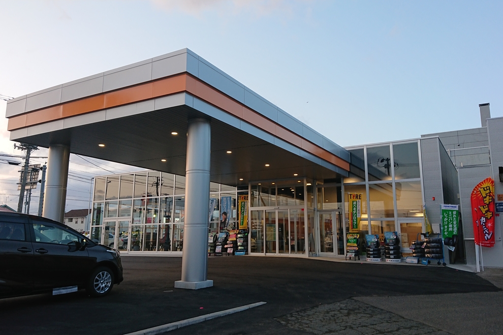 カローラ岩手 しわ店 外観