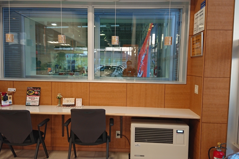 カローラ岩手 しわ店 ショールーム