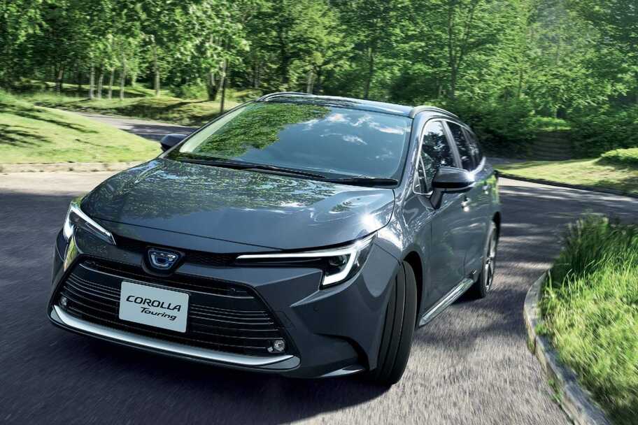 W×B(ハイブリッド車・2WD)