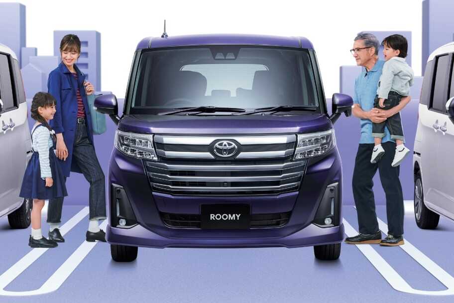 【モデル入り素材】駐車場イメージ カスタムG-T