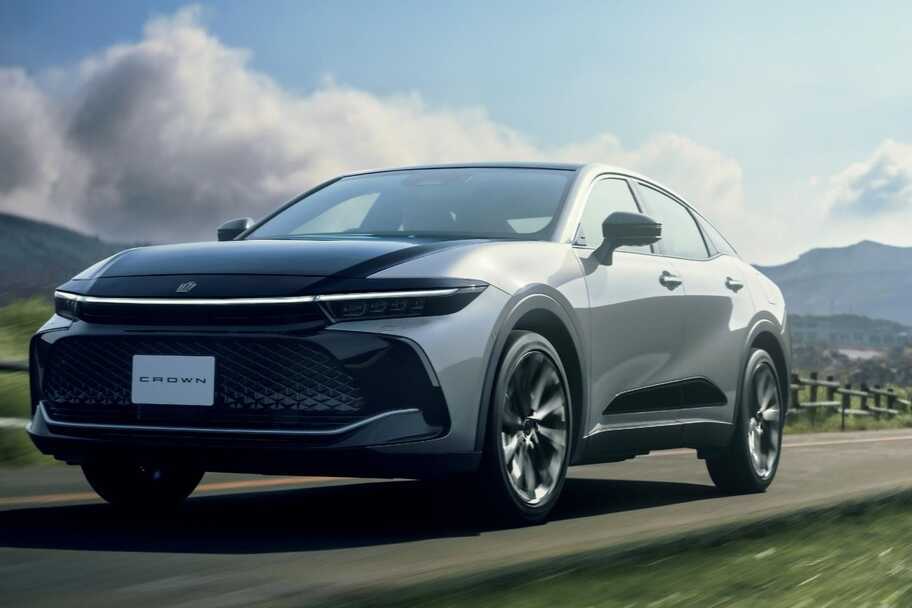 CROSSOVER Z(2.5Lハイブリッド車)
