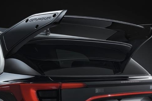 Aero performance package　可変式リヤウイング　
