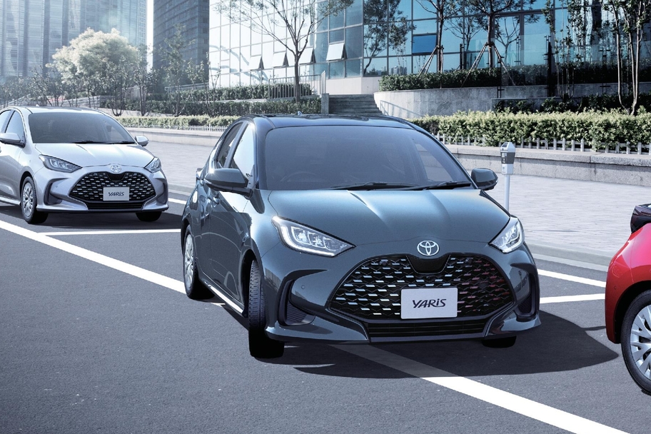 トヨタ チームメイト［アドバンスト パーク］　［Z（ハイブリッド車）、Uにメーカーオプション］　Z（ハイブリッド・E-Four）