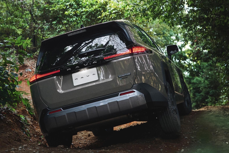 Adventure（ハイブリッド）