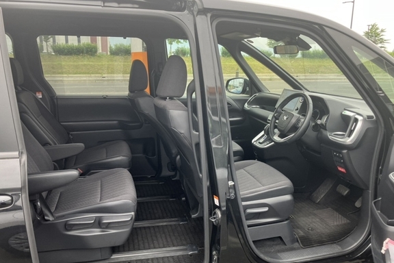 toyotashare_voxy_2810 (3)