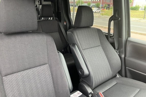 toyotashare_voxy_2810 (5)