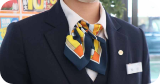 女性フロアスタッフ制服をリニューアル